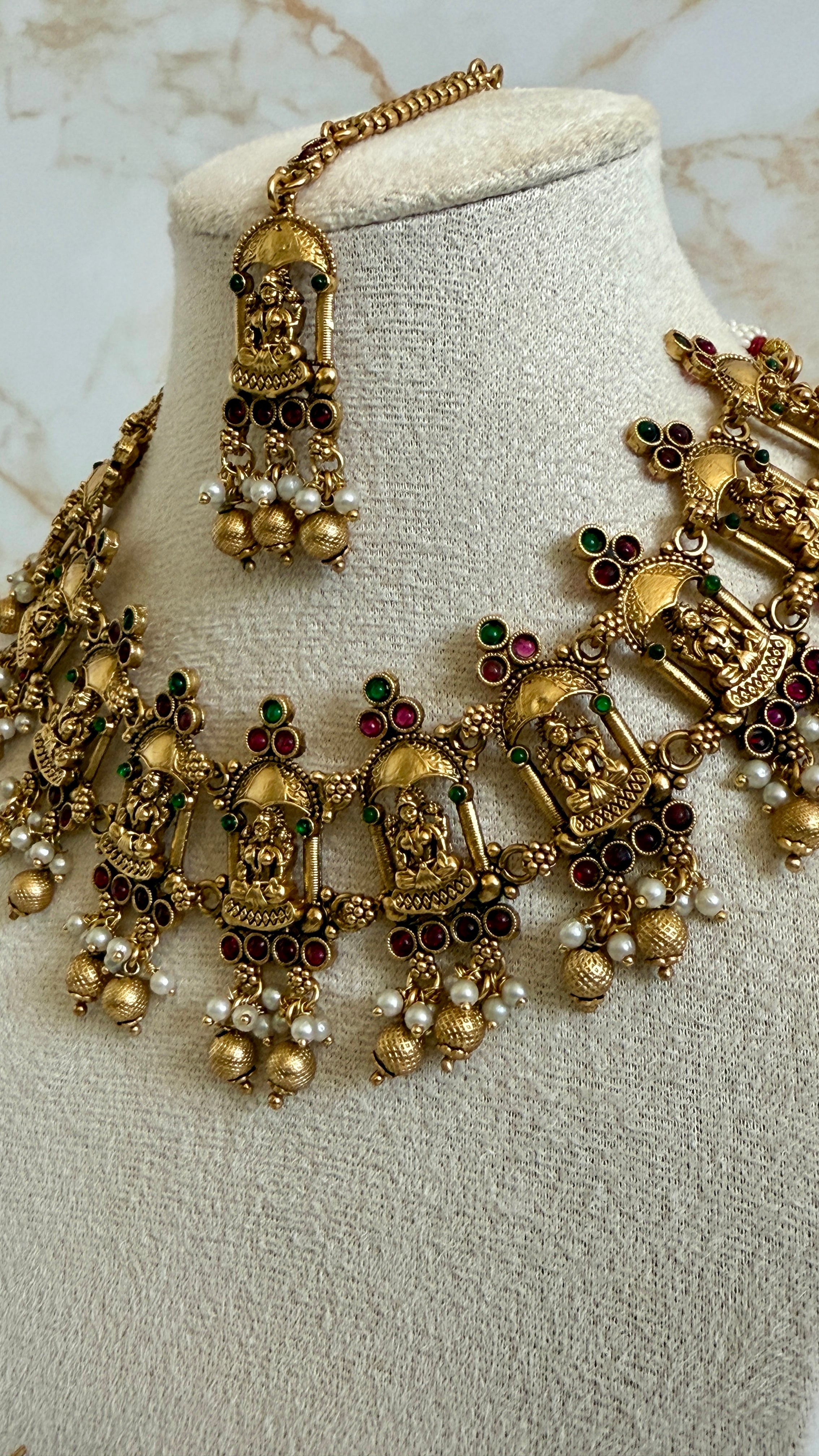 Temple Necklace Set